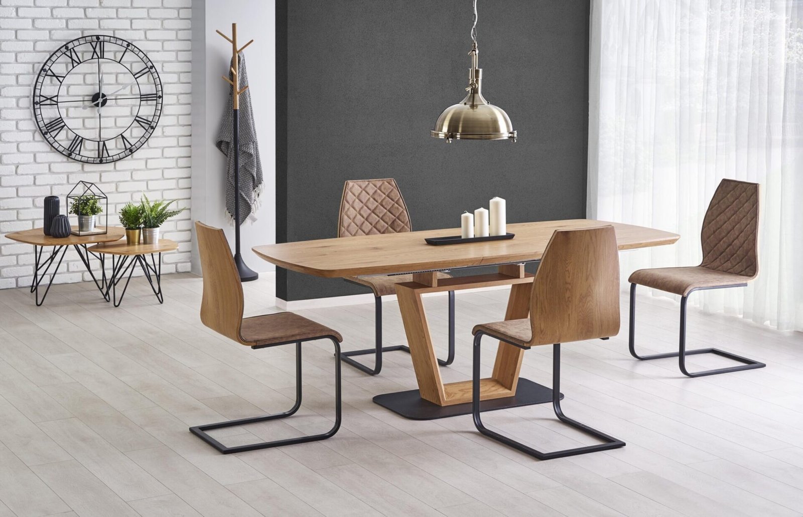 BLACKY extendable table