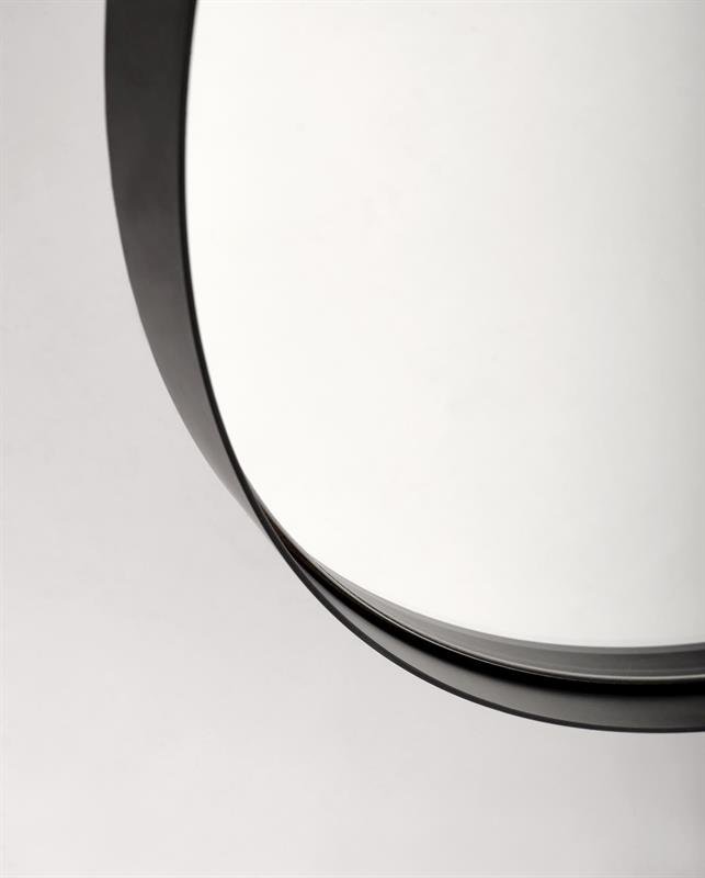 05 BATHROOMS - Image 10