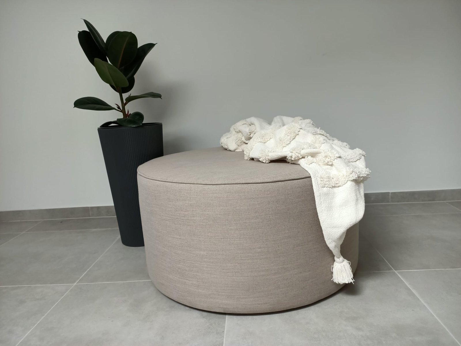 GENOA leather pouf - Image 2