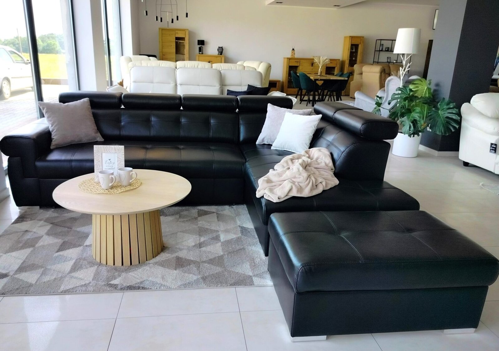 ATLANTA corner sofa with NX BLACK pouf - Image 2