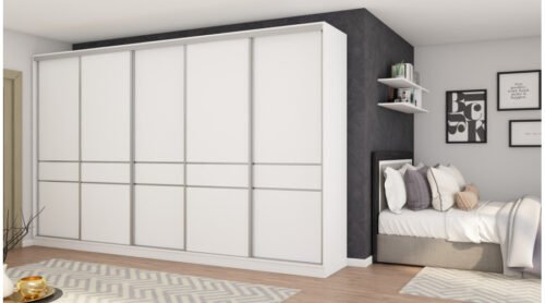 5D/360 wardrobe – hanging rails, pull-out shelves, space for an ironing board, drawers